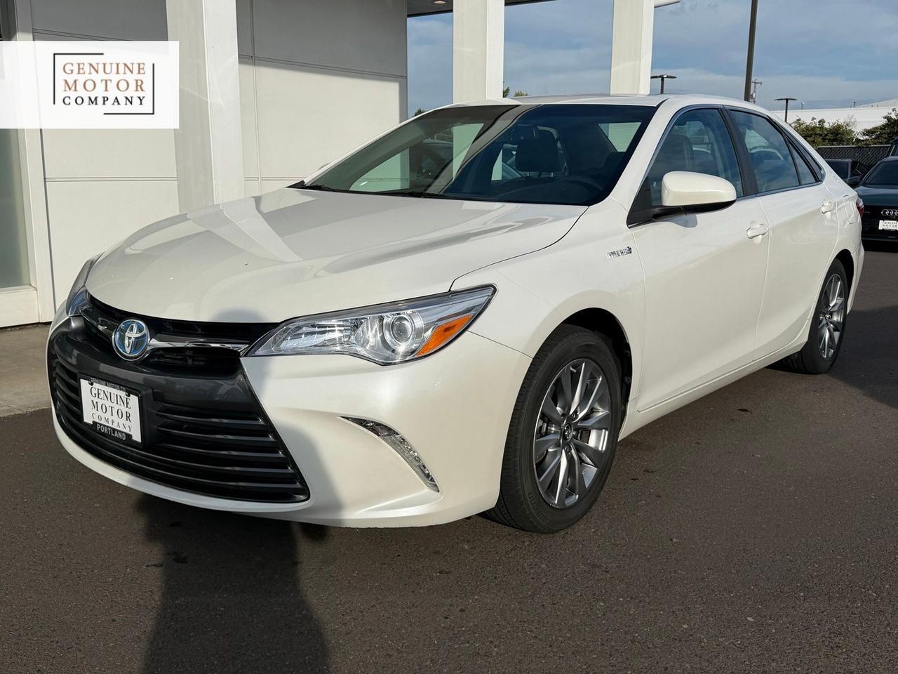 2017 Toyota Camry Hybrid XLE