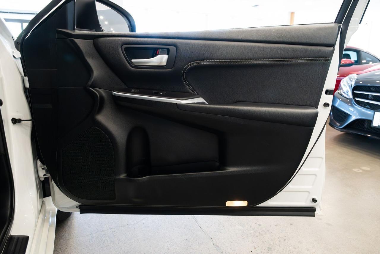 2017 Toyota Camry Hybrid XLE Gladstone OR