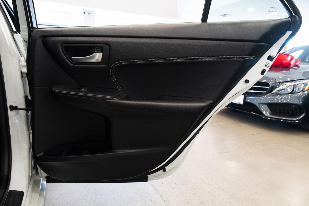 2017 Toyota Camry Hybrid XLE Gladstone OR