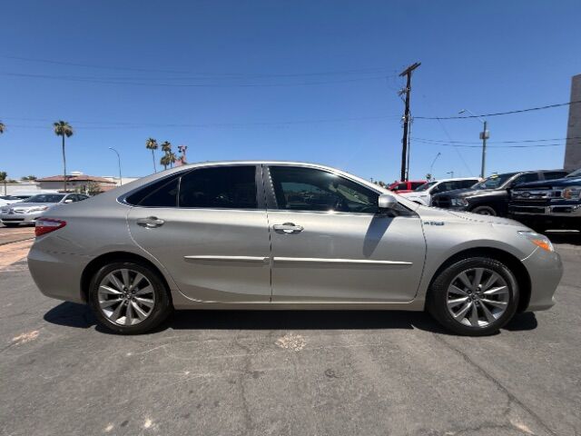 2017 Toyota Camry Hybrid XLE