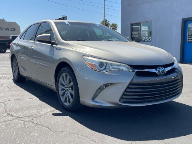 2017 Toyota Camry Hybrid XLE