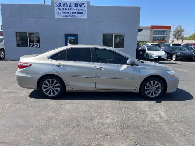 2017 Toyota Camry Hybrid XLE
