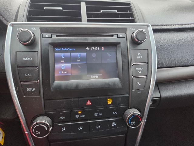 2017 Toyota Camry LE Elgin IL