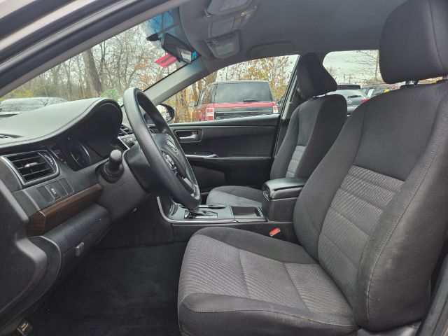 2017 Toyota Camry LE Elgin IL