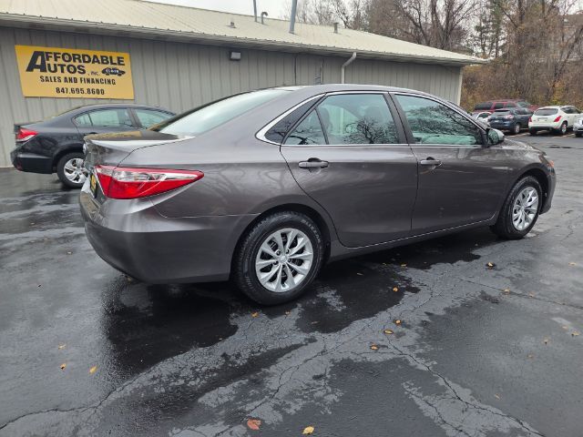 2017 Toyota Camry LE Elgin IL
