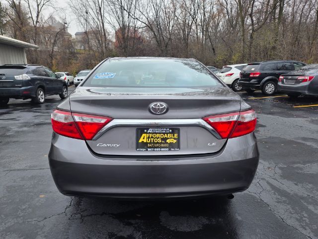 2017 Toyota Camry LE Elgin IL