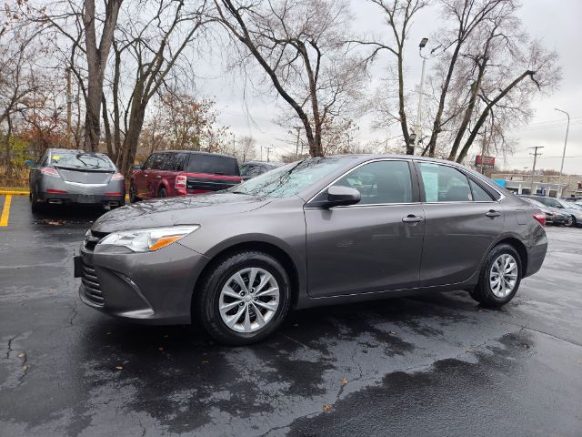 2017 Toyota Camry LE Elgin IL