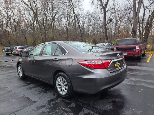 2017 Toyota Camry LE Elgin IL
