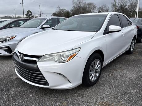 2017 Toyota Camry LE Meridian MS
