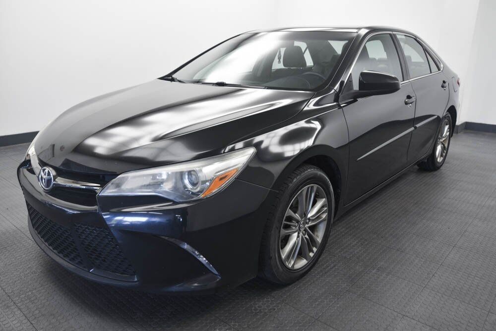 2017 Toyota Camry SE Akron OH