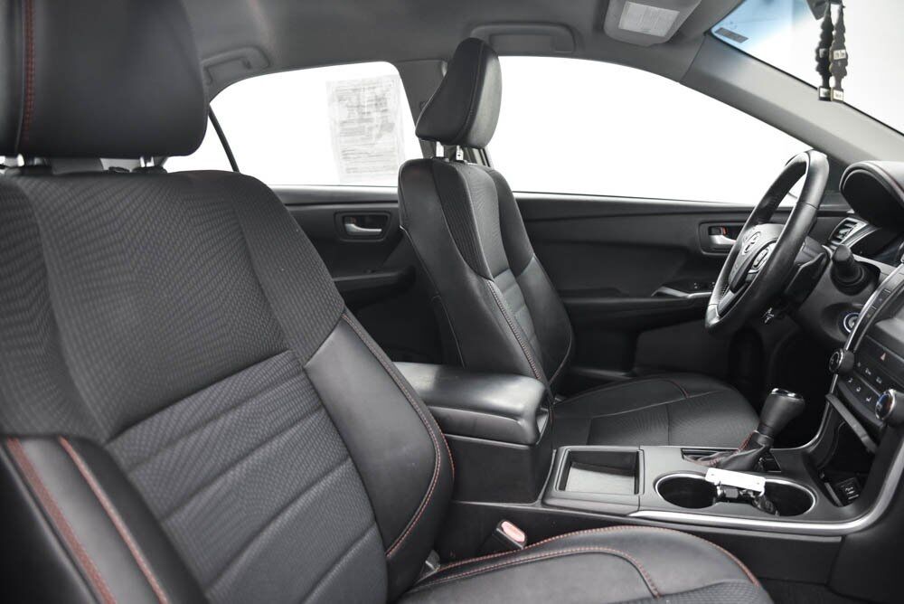 2017 Toyota Camry SE Akron OH