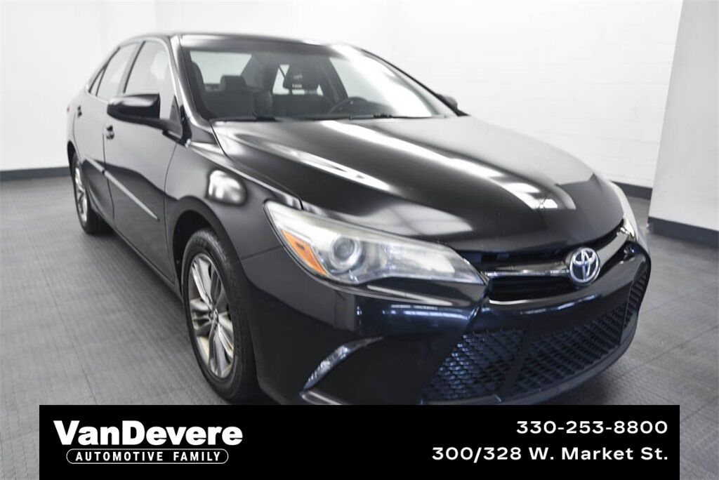 2017 Toyota Camry SE Akron OH