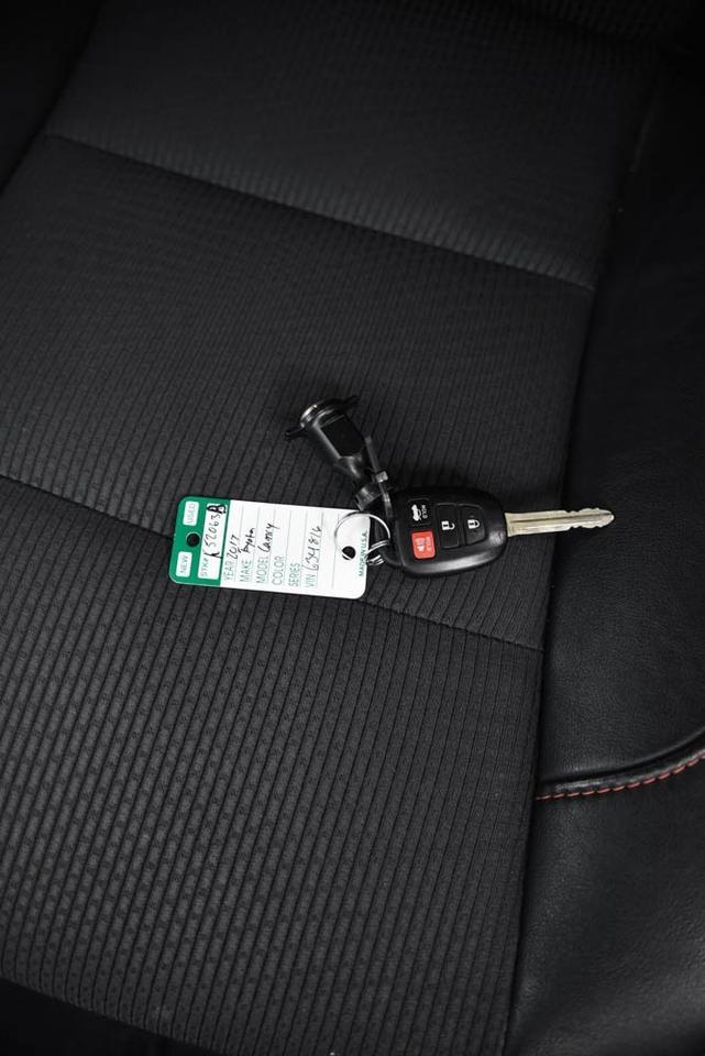 2017 Toyota Camry SE Akron OH
