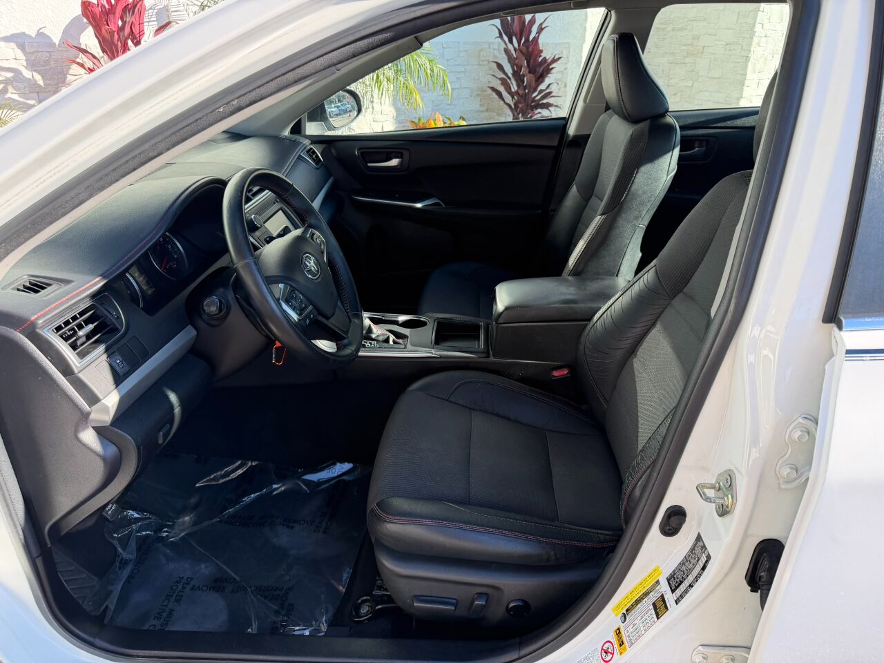 2017 Toyota Camry SE Auto (Natl) Jacksonville FL