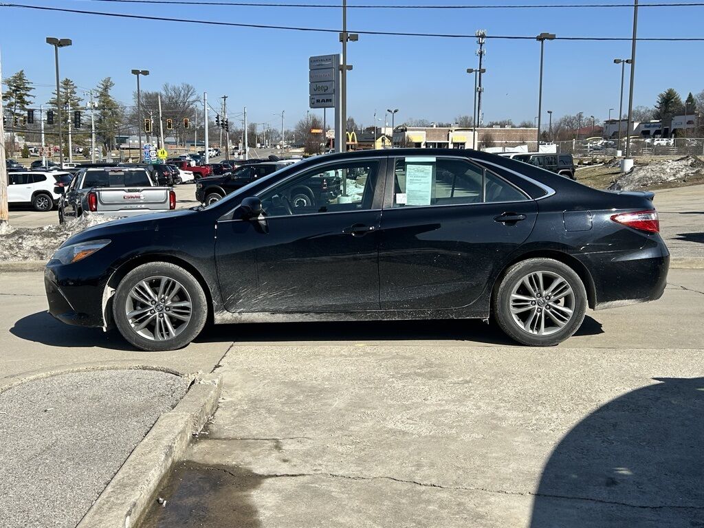 2017 Toyota Camry SE Crestwood KY