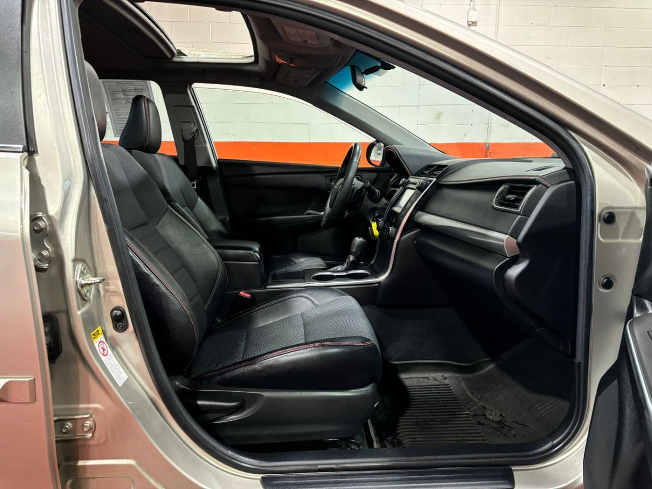 2017 Toyota Camry SE Franklin OH