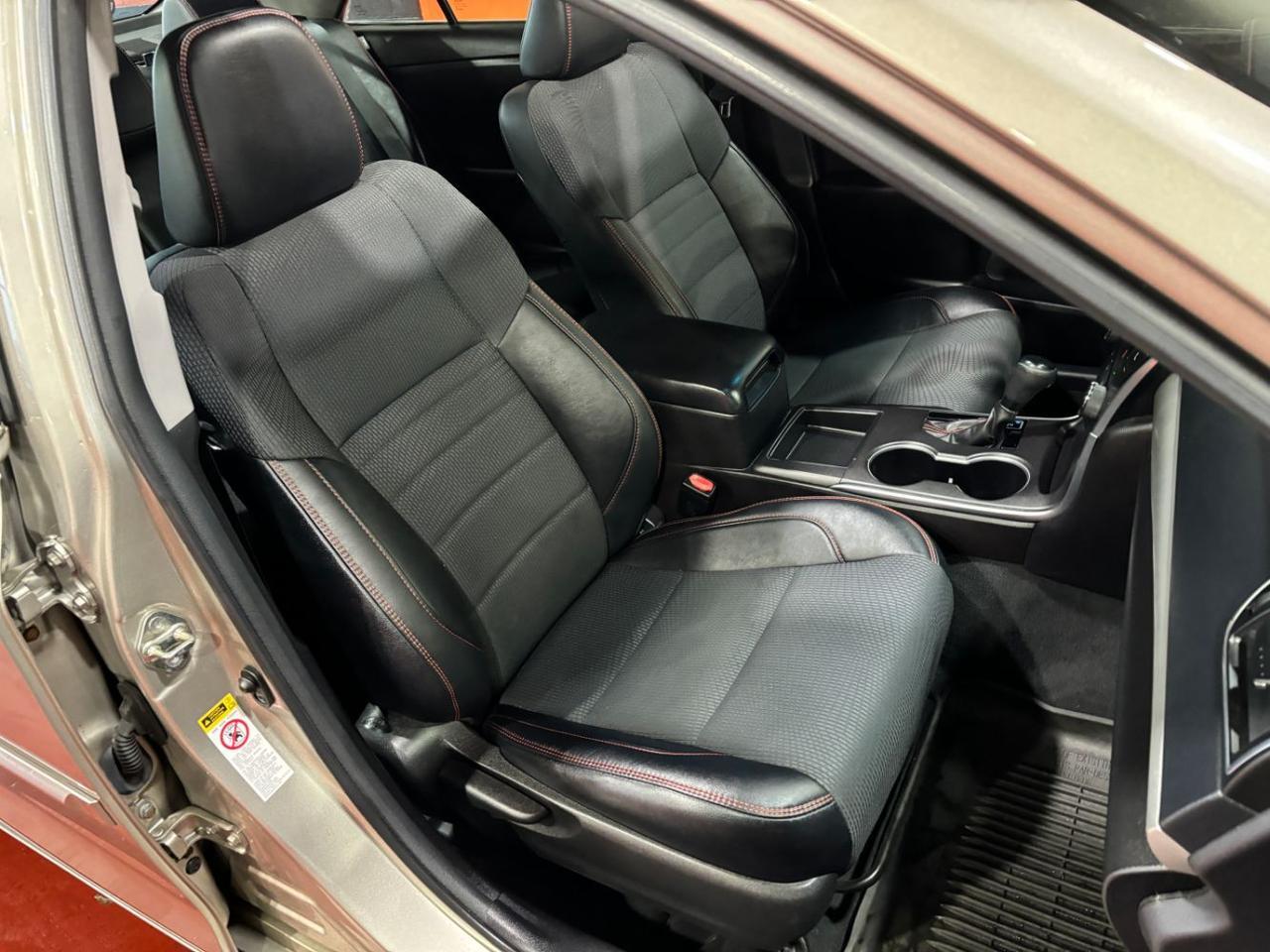 2017 Toyota Camry SE Franklin OH