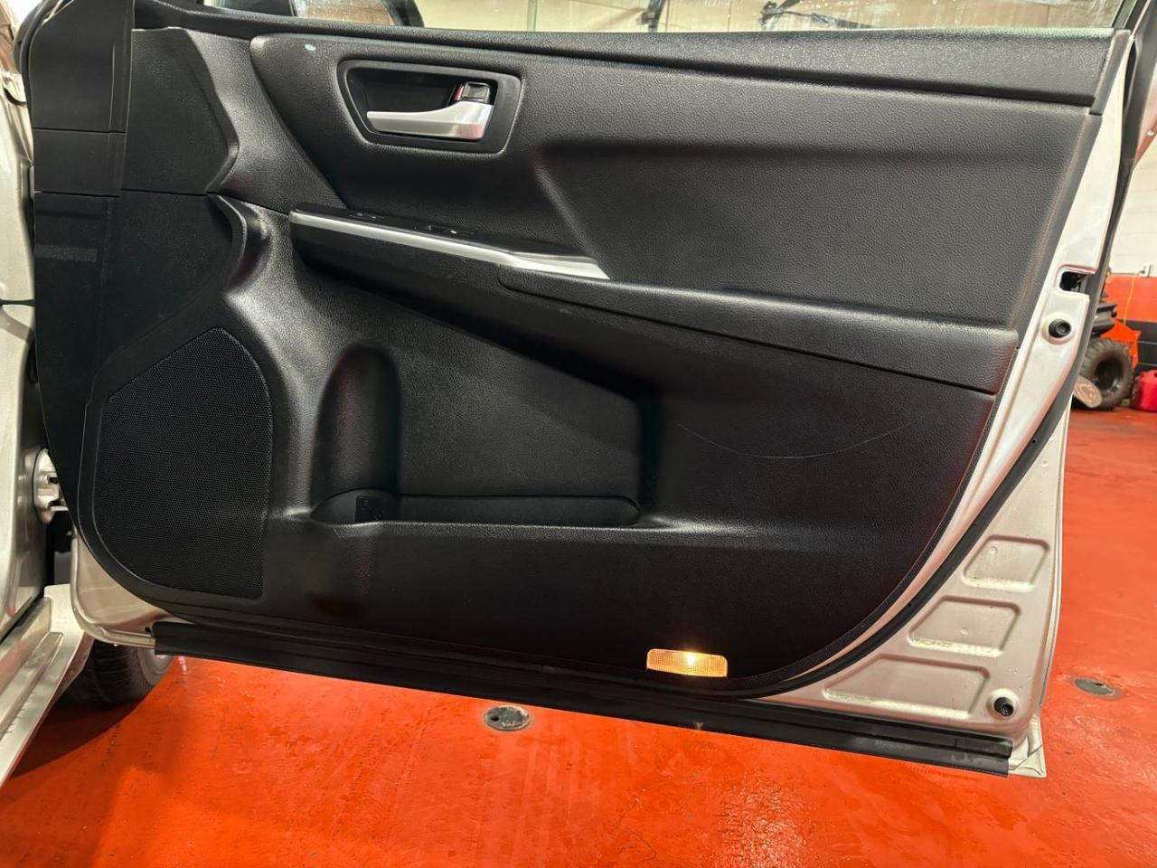 2017 Toyota Camry SE Franklin OH