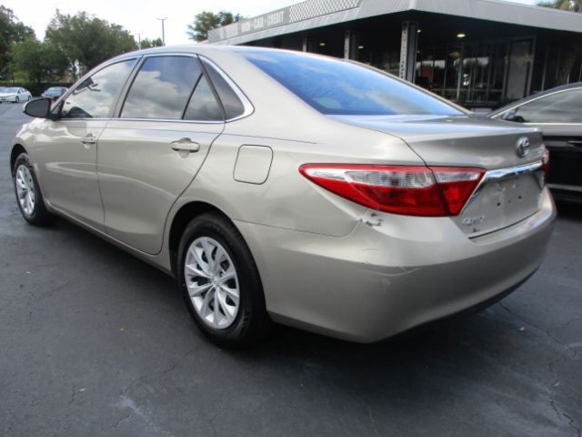 2017 Toyota Camry SE Gainesville FL