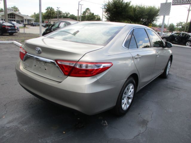 2017 Toyota Camry SE Gainesville FL