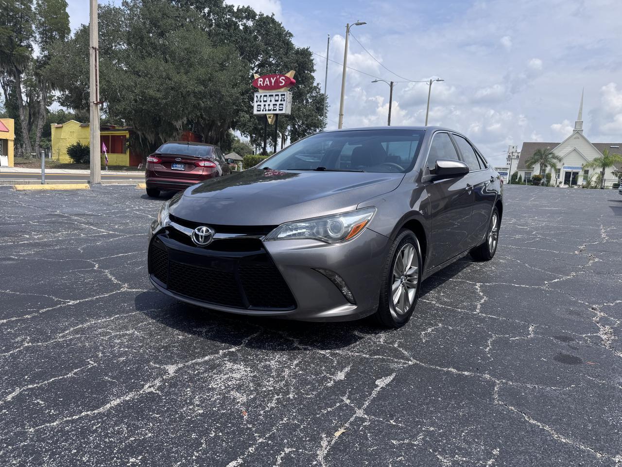 2017 Toyota Camry SE