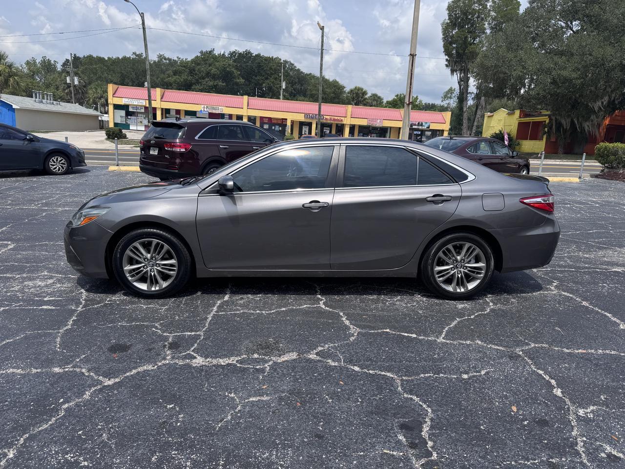 2017 Toyota Camry SE Lake Wales FL