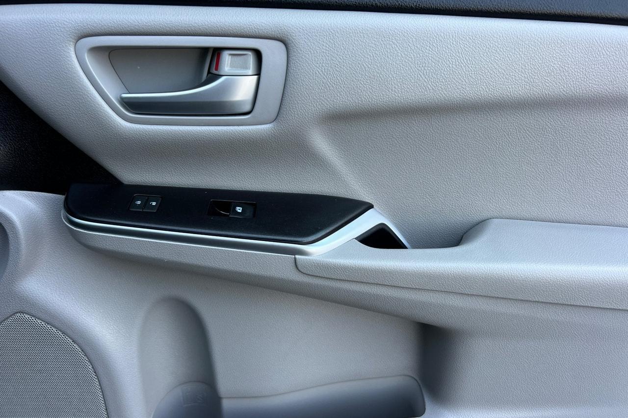 2017 Toyota Camry SE Roseville CA