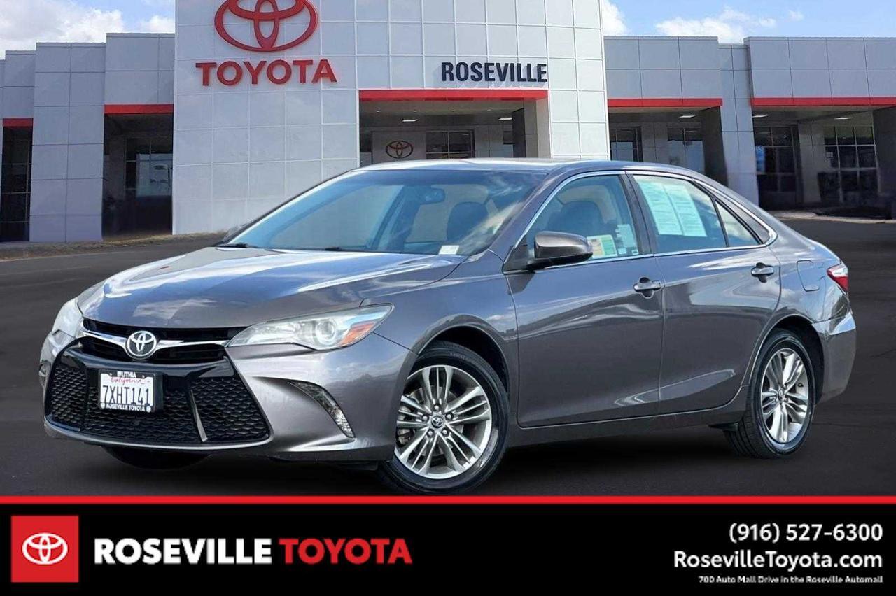 2017 Toyota Camry SE