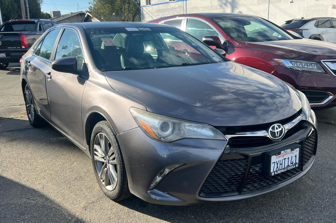 2017 Toyota Camry SE
