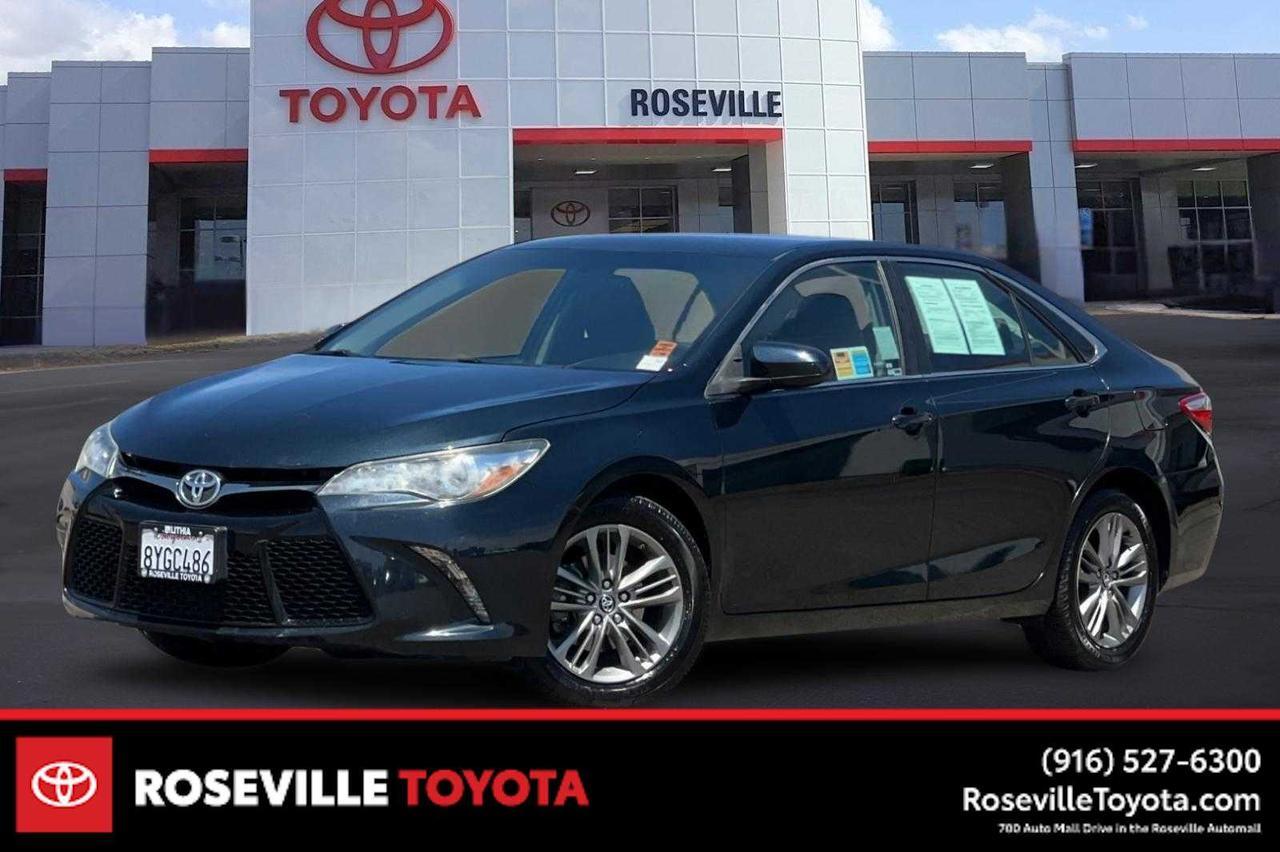 2017 Toyota Camry SE
