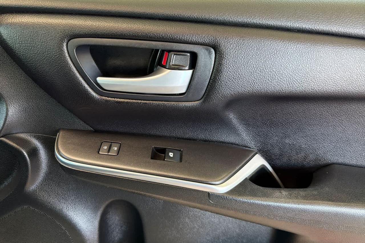 2017 Toyota Camry SE Roseville CA