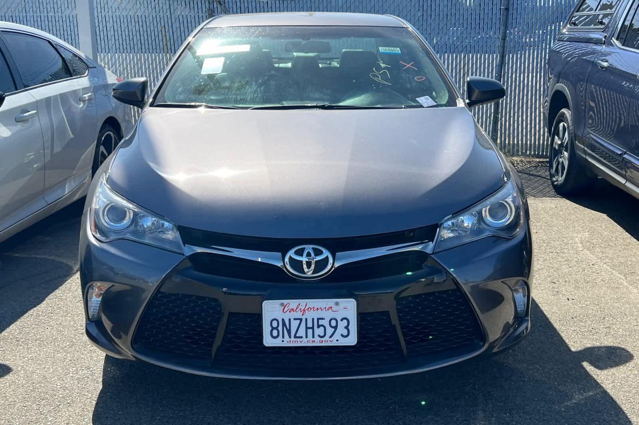 2017 Toyota Camry SE