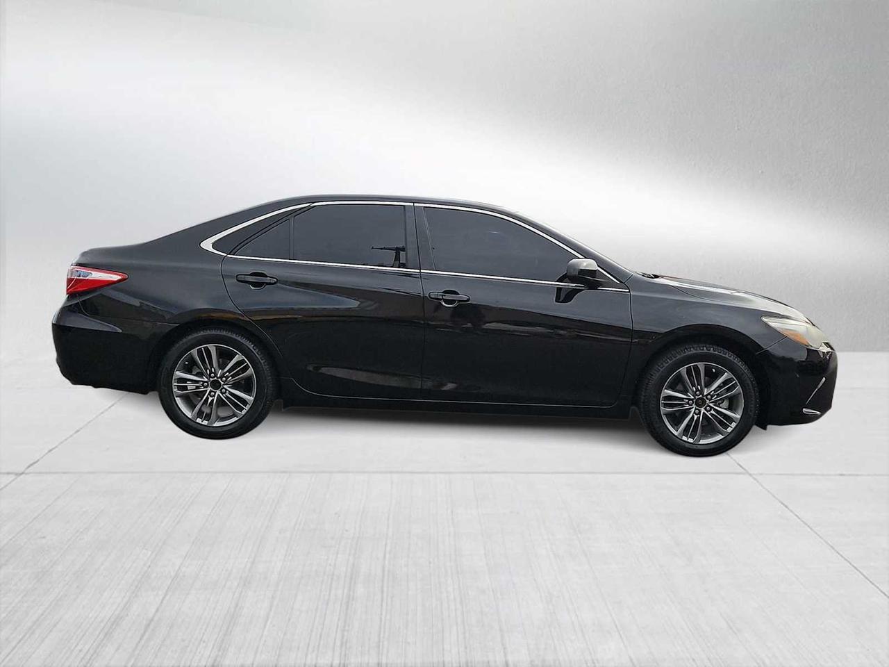 2017 Toyota Camry SE Irving TX