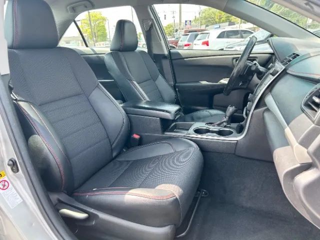 2017 Toyota Camry SE Sedan 4D Cincinnati OH