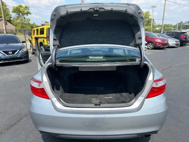 2017 Toyota Camry SE Sedan 4D Cincinnati OH