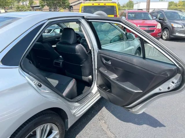 2017 Toyota Camry SE Sedan 4D Cincinnati OH