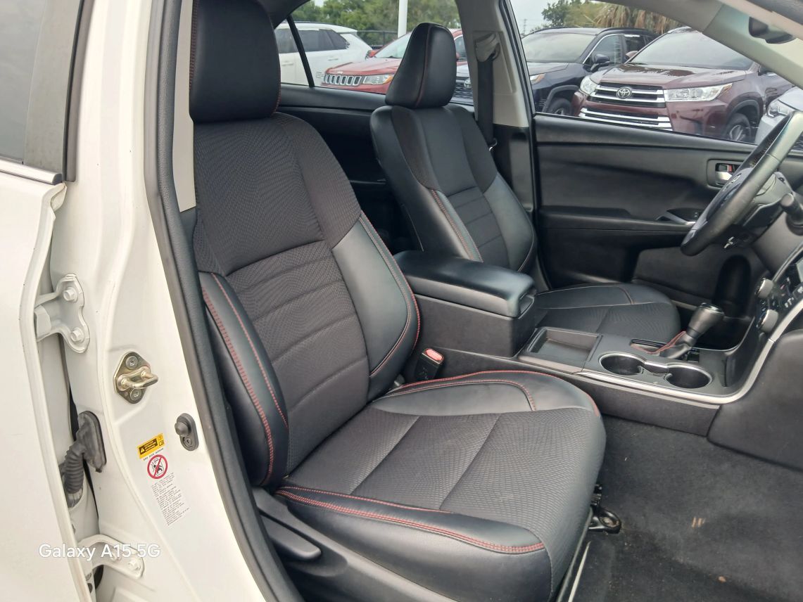 2017 Toyota Camry SE Sedan 4D Maitland FL