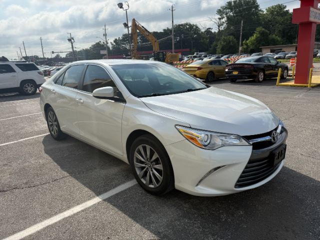 2017 Toyota Camry XLE | SE | LE | XSE