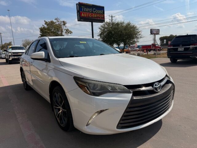 2017 Toyota Camry XSE V6 | XLE V6