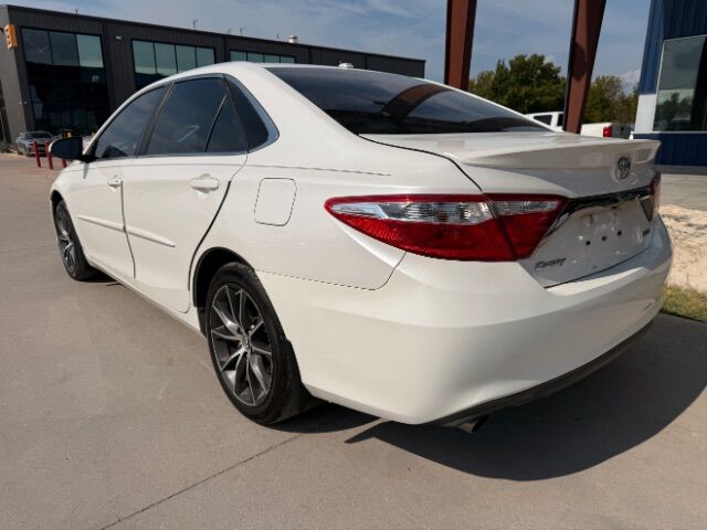 2017 Toyota Camry XSE V6 | XLE V6