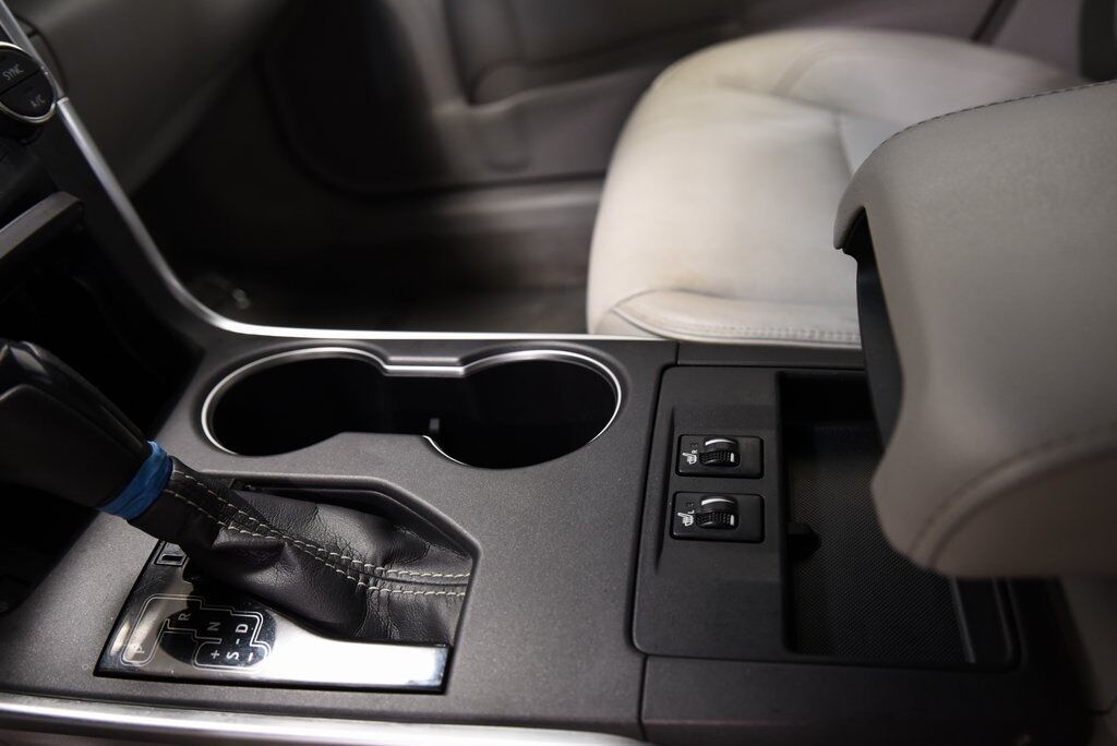 2017 Toyota Camry XSE V6 Akron