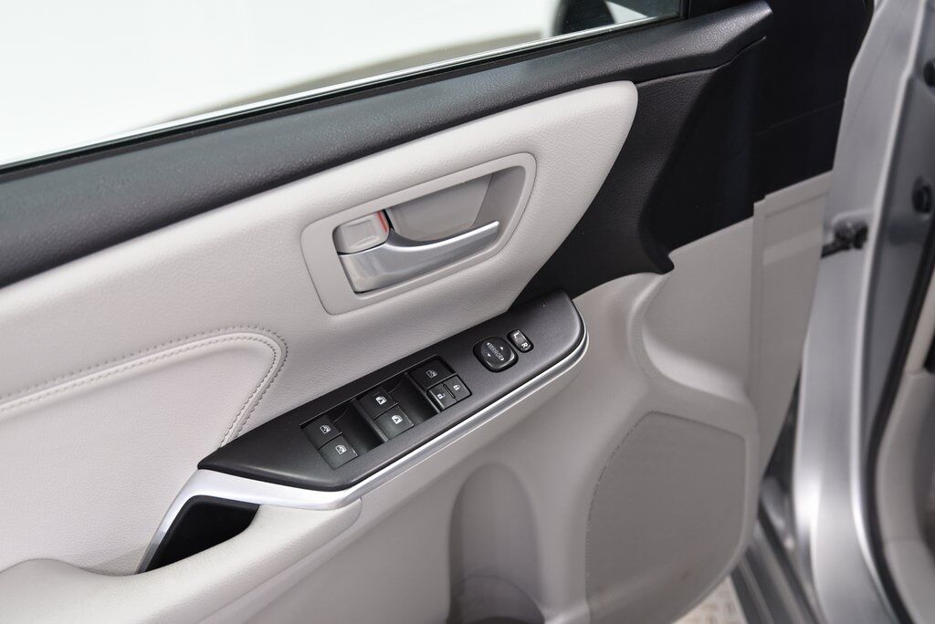 2017 Toyota Camry XSE V6 Akron