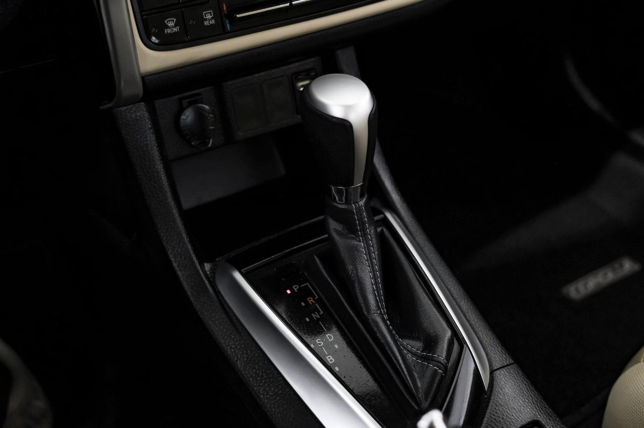 2017 Toyota Corolla LE TOYOTA SAFETY SENSE PRE COLLISION SYSTEM LANE DEPARTURE ALERT REAR CAMERA BLUETOOTH Carrollton TX