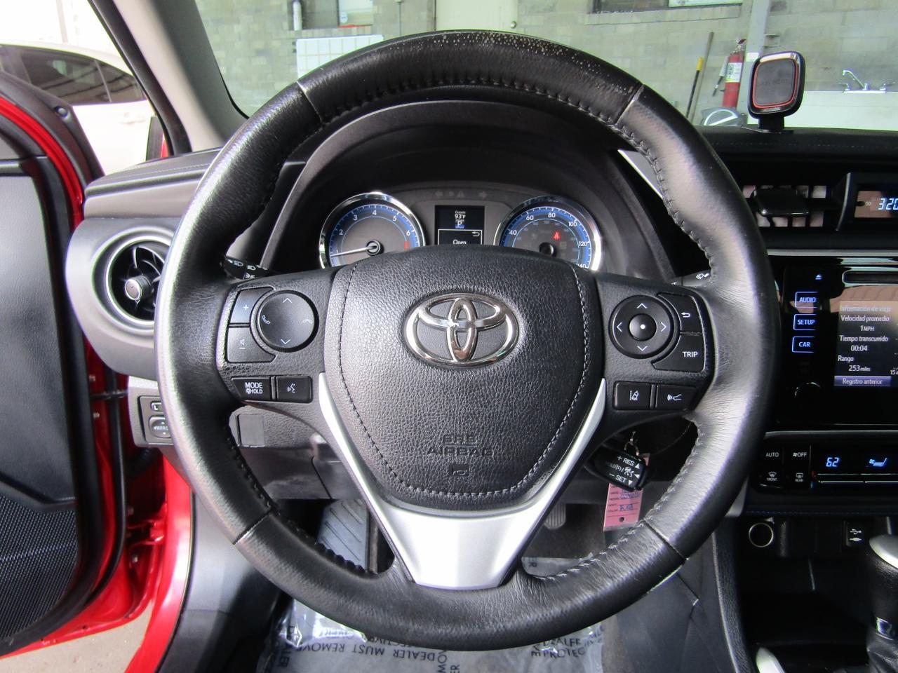 2017 Toyota Corolla SE CVT (Natl) Grand Prairie TX