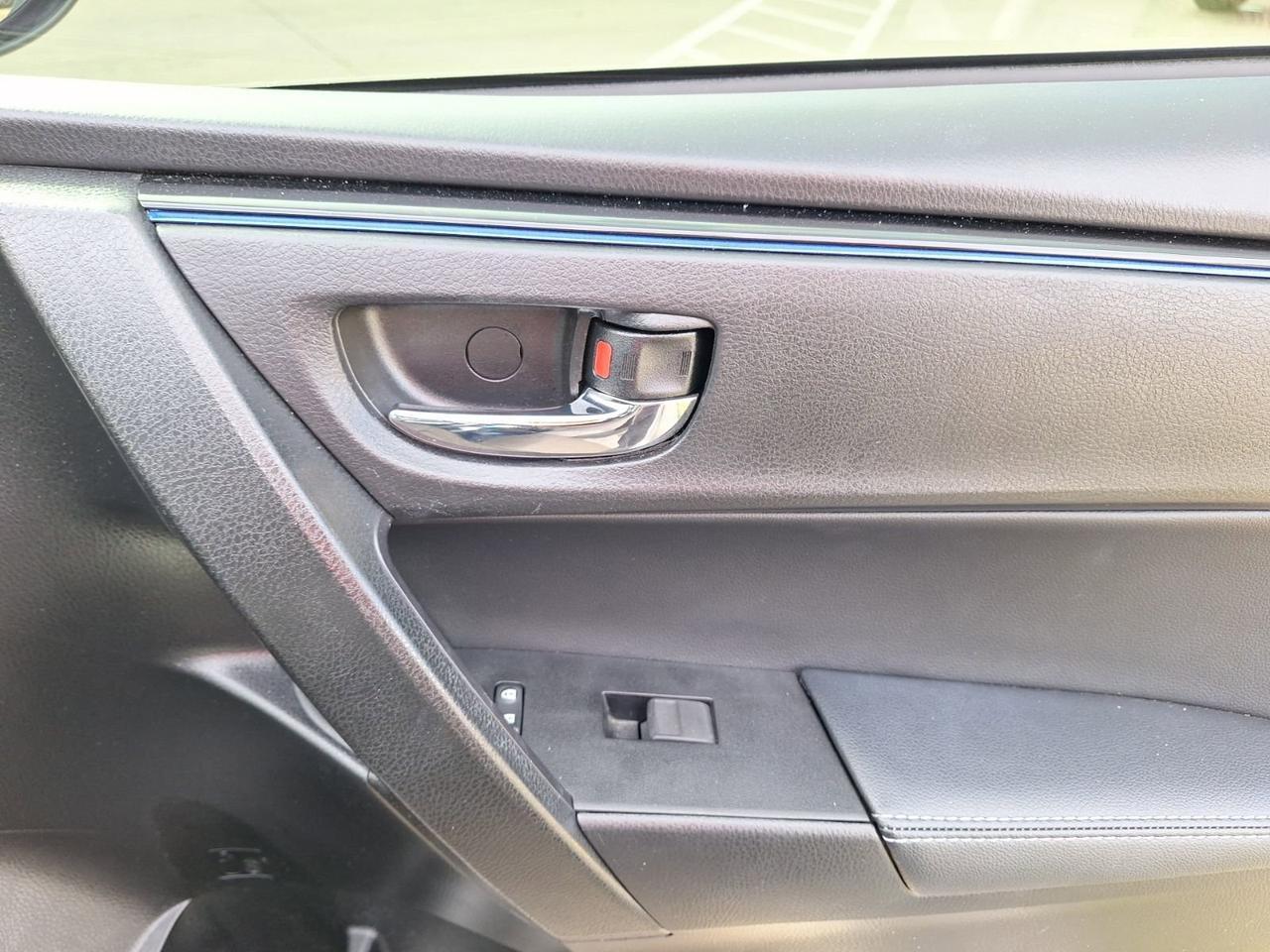 2017 Toyota Corolla SE Hurst TX