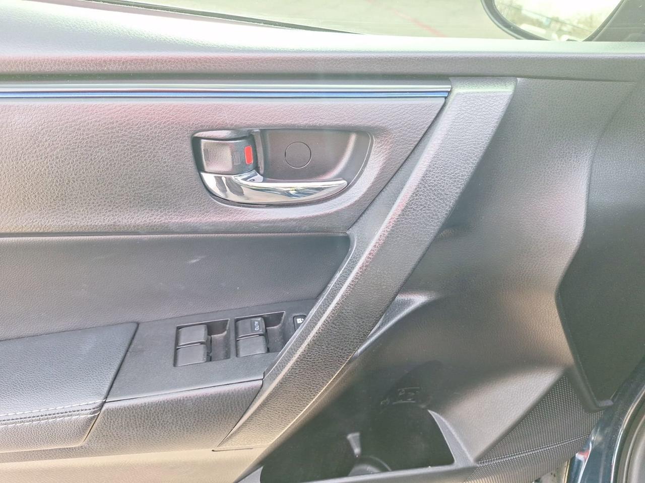 2017 Toyota Corolla SE Hurst TX