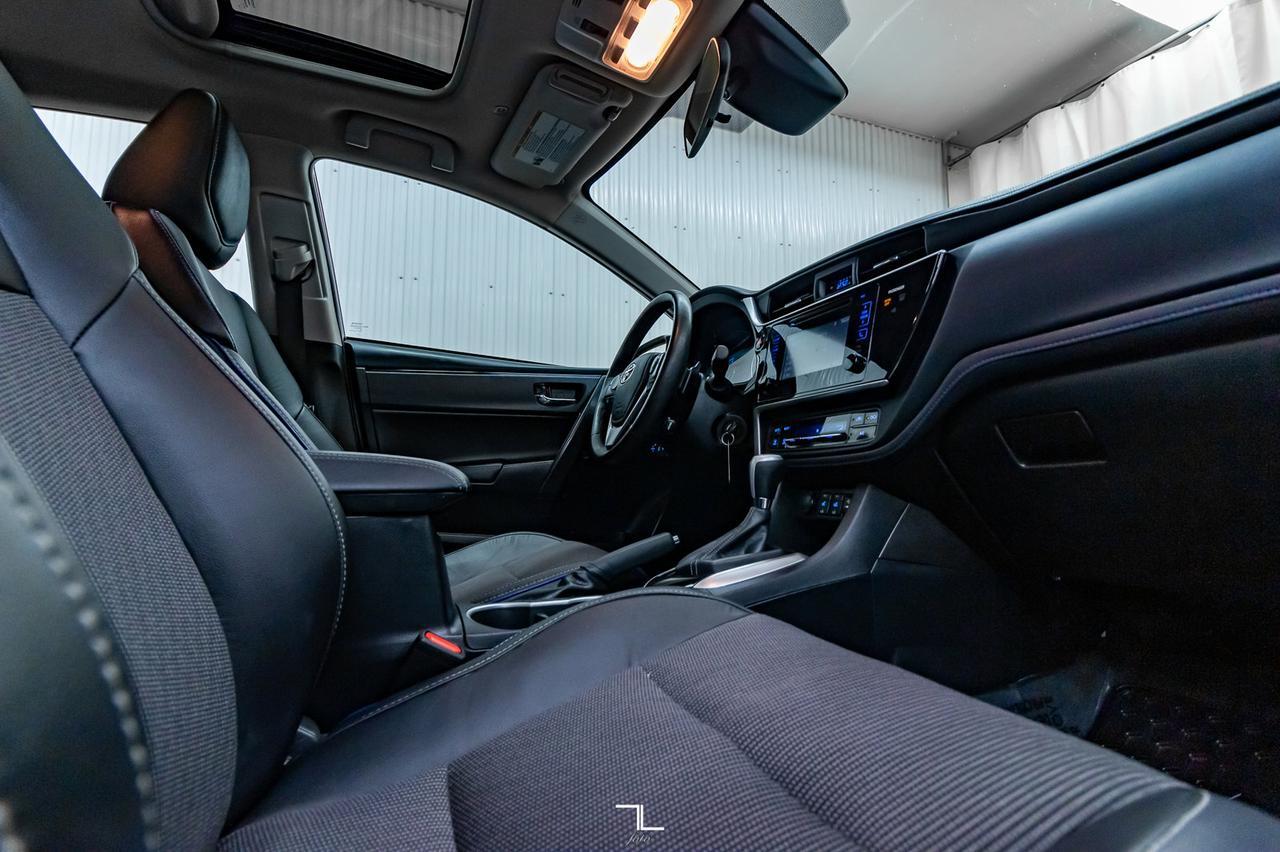 2017 Toyota Corolla SE Leather Roof BCam Red Deer AB