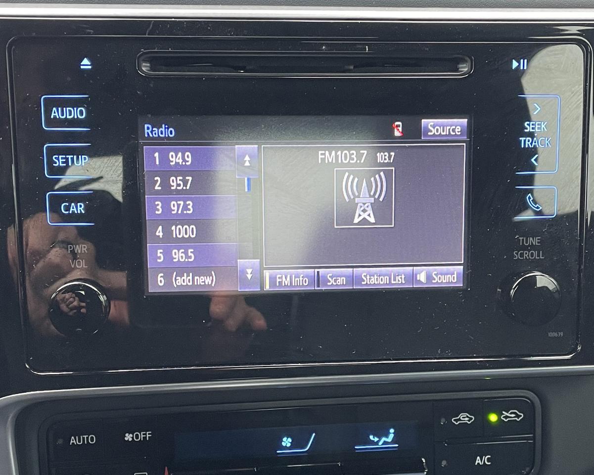 2017 Toyota Corolla SE Sedan 4D Port Orchard WA