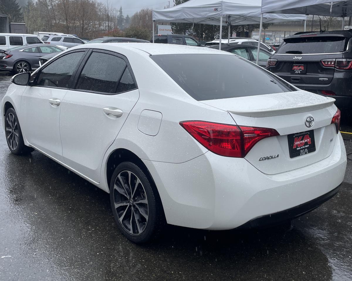 2017 Toyota Corolla SE Sedan 4D