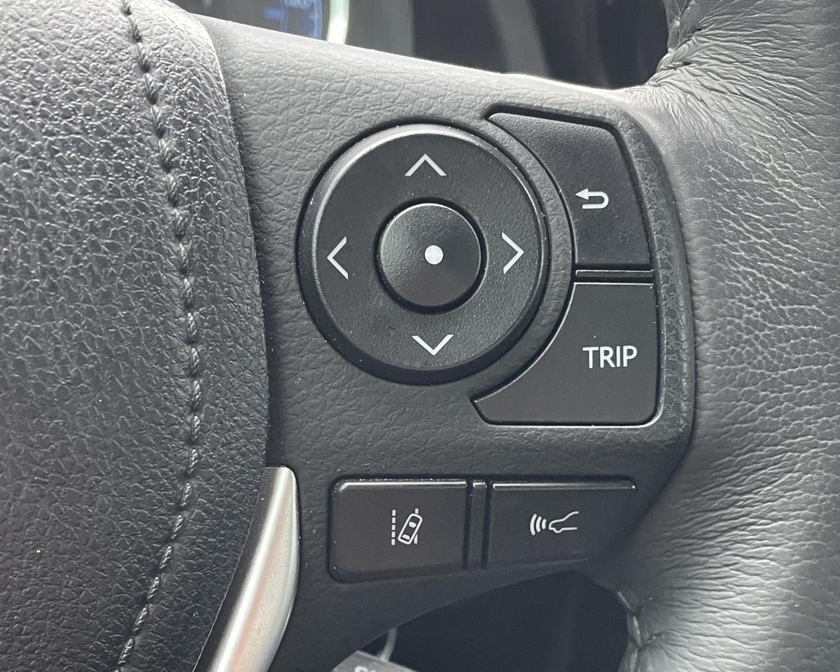 2017 Toyota Corolla SE Sedan 4D Port Orchard WA